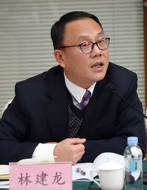 全國(guó)縫制機(jī)械標(biāo)準(zhǔn)化技術(shù)委員會(huì)2018年年會(huì)在天津舉行(圖7) 全國(guó)縫制機(jī)械標(biāo)準(zhǔn)化技術(shù)委員會(huì)2018年年會(huì)在天津舉行(圖7)