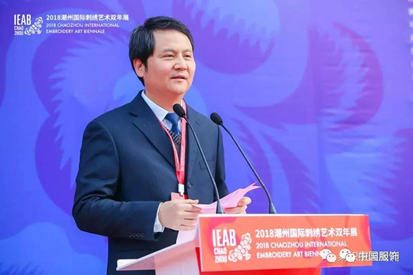 非遺明珠鏈接民族與世界，看刺繡如何融入當(dāng)代生活(圖6)