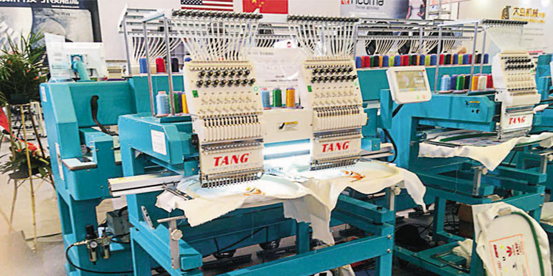 繡花機采用繡版帶榻榻米填針鏈目繡的針步(圖1) 繡花機采用繡版帶榻榻米填針鏈目繡的針步(圖1)