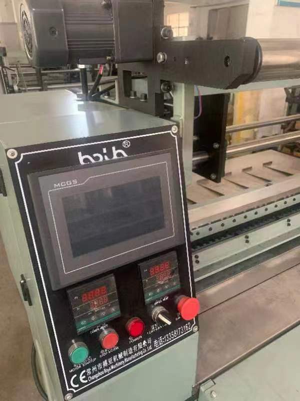 繡蚨牌 壓褶機(jī)，冷壓機(jī)，壓折機(jī)(圖1)