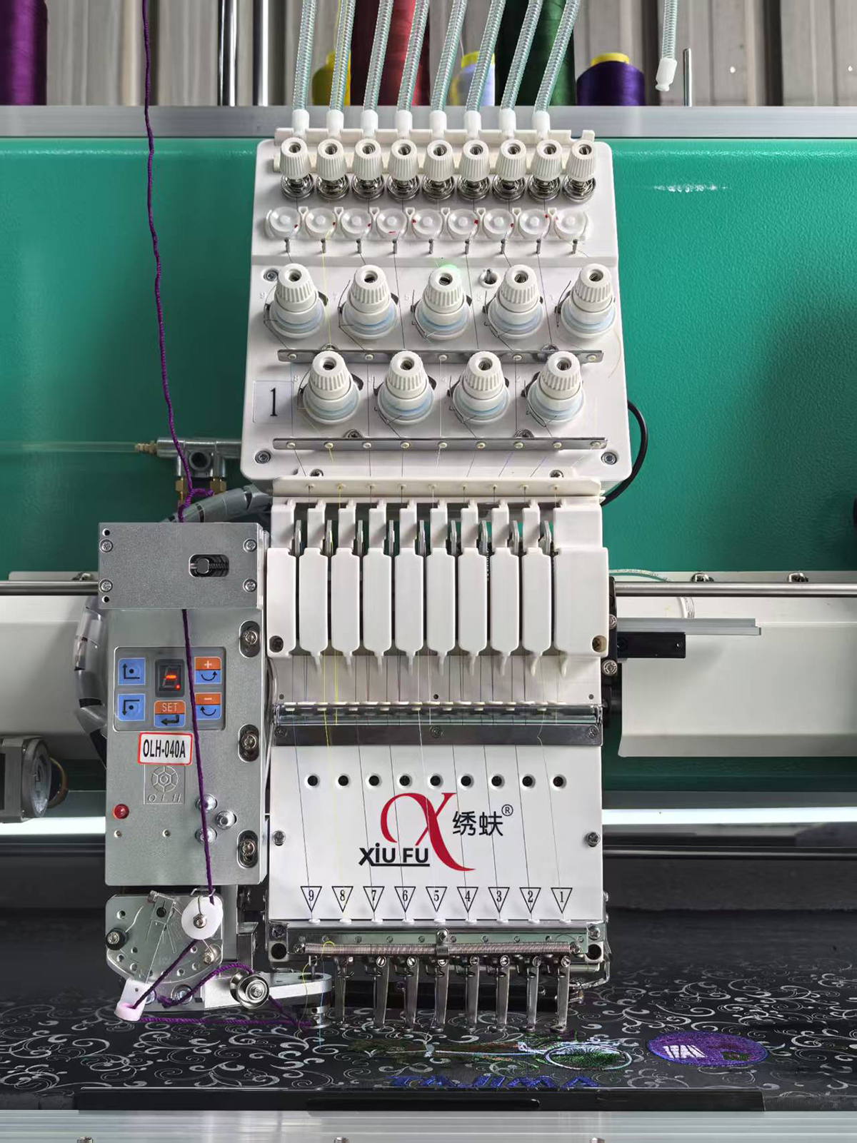 繡蚨毛巾繡二合一高速繡花機(jī)(圖2)