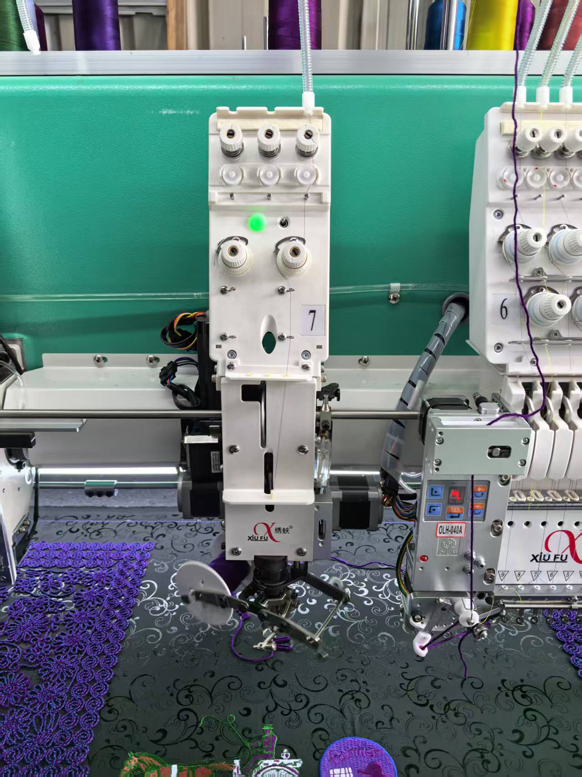 繡蚨毛巾繡二合一高速繡花機(jī)(圖9)